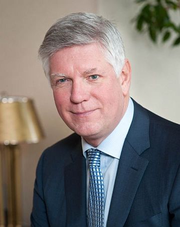 Portrait of Shawn Hatch
